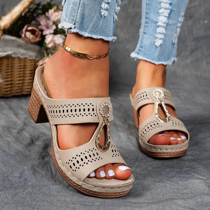 Maria – Refined Orthopedic Sandals